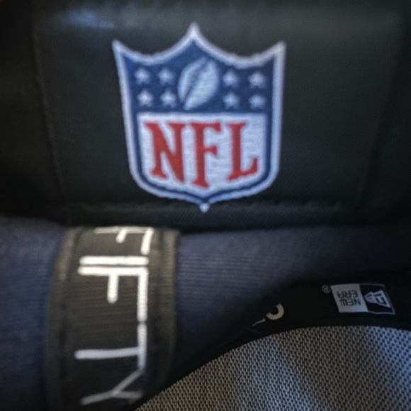 NFL ~ Seattle Seahawks ~ SnapBack cap - Picture 7 of 9